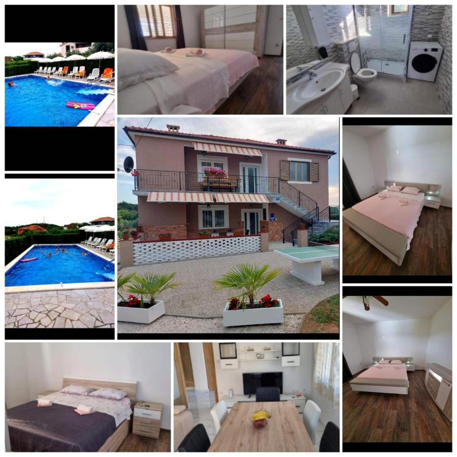Apartments Baksa Kanfanar Exterior photo
